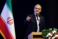 دستورکار دشمن ایجاد اختلاف بین مردم و مسئولان است