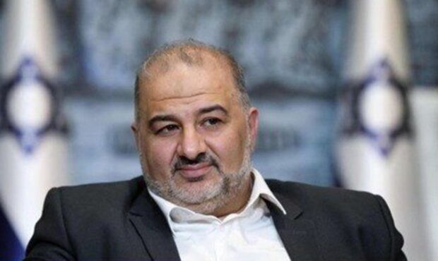 منصور عباس: هدف ما کنار زدن نتانیاهو برای چهار سال است